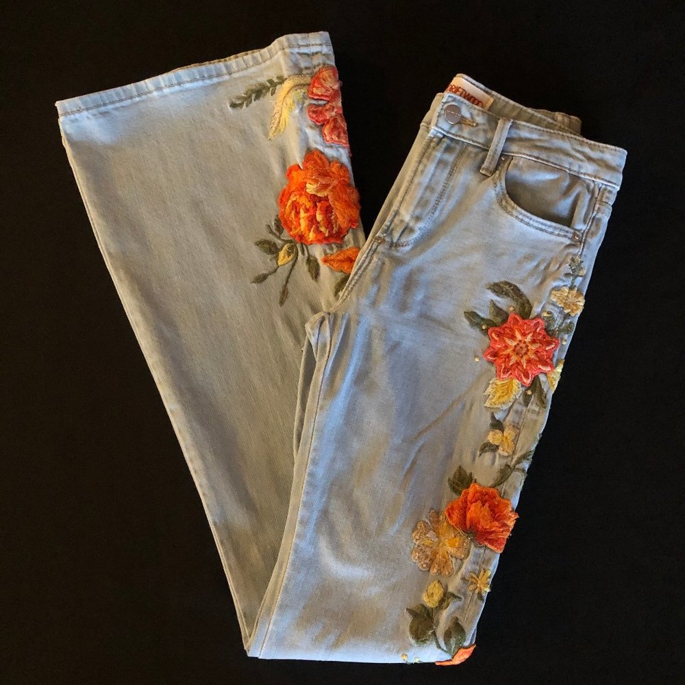 Free People x Driftwood Farrah Embroidered Flare Jeans Sz 24 - Picture 5 of 15